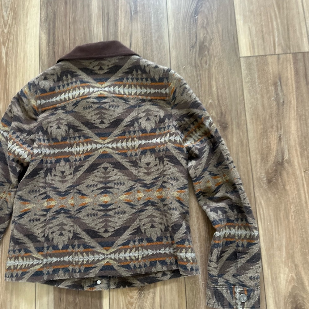 Pendleton women’s western Aztec Pattern Button-Up… - image 5